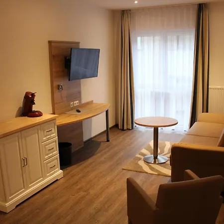 Anker Garni Hotel *